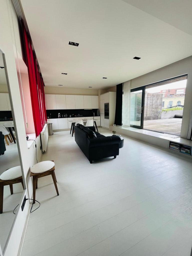 Down Town Penthouse With Private Parking Apartment Brussel Bagian luar foto